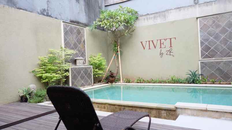 dijual villa lkendal jl petitenget raya bali