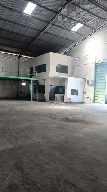 disewakan apartemen gudang margomulyo angtropolis