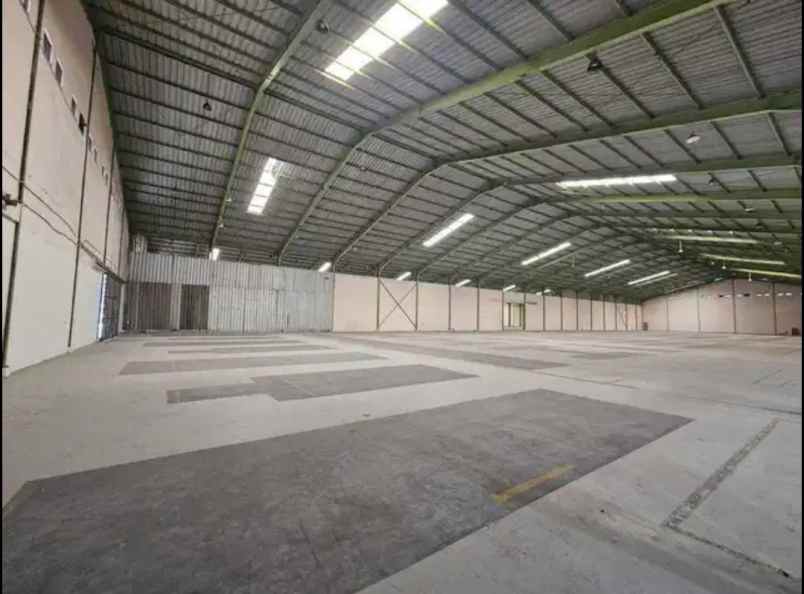 disewakan gudang industri logistik delta silicon