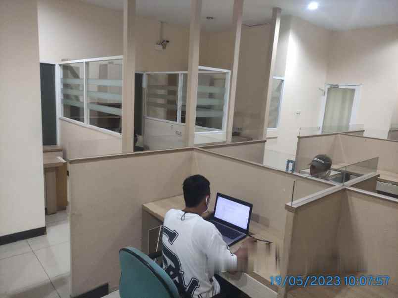 disewakan ruko gudang kantor gedong pasar rebo jakarta