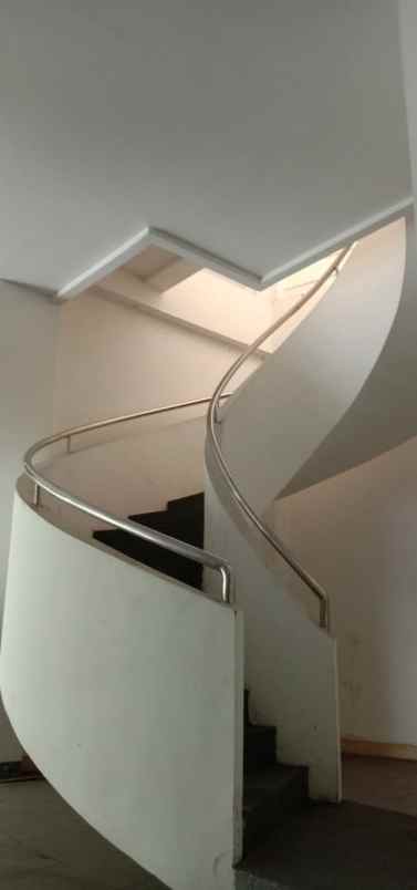 disewakan ruko gudang kantor raya mayjen sungkono