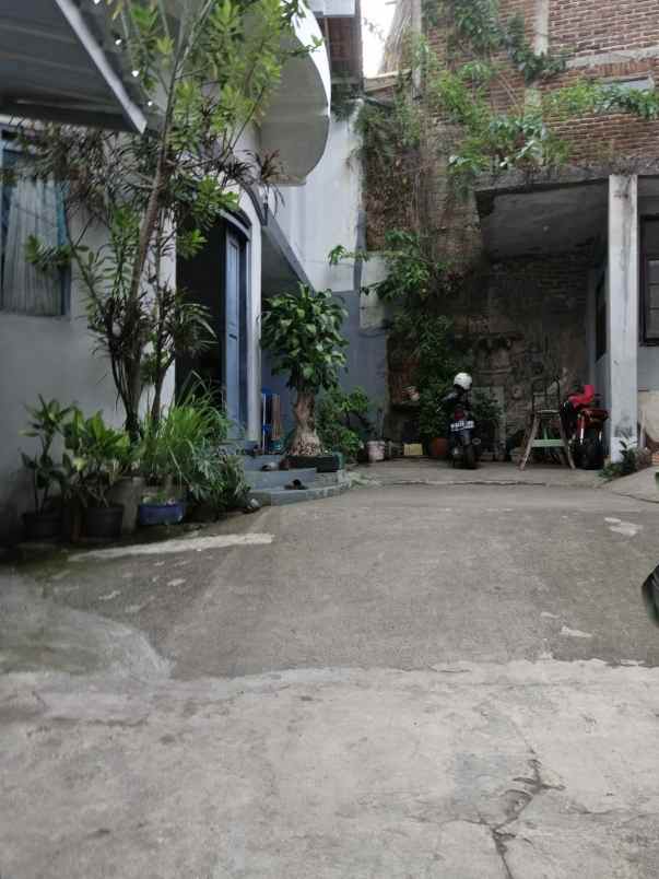 disewakan rumah cisitu indah sayap dago