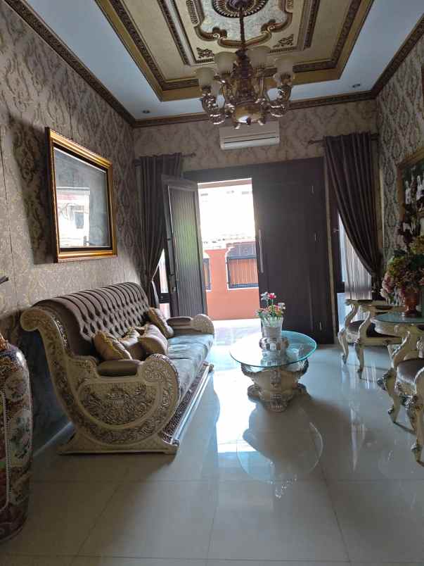 disewakan rumah jl merapi