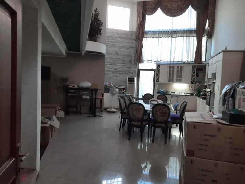 disewakan rumah polisi istimewa