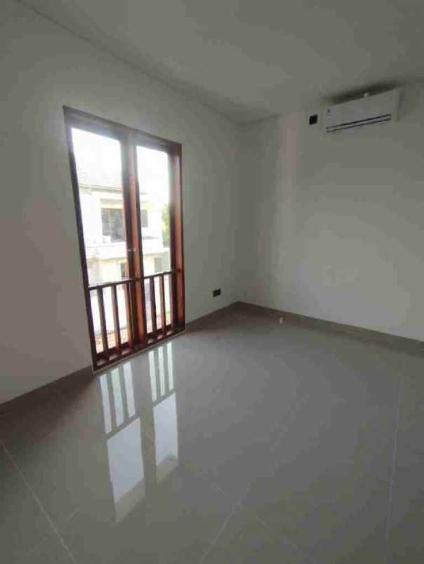 for rent semi villa house in muding kerobokan bali