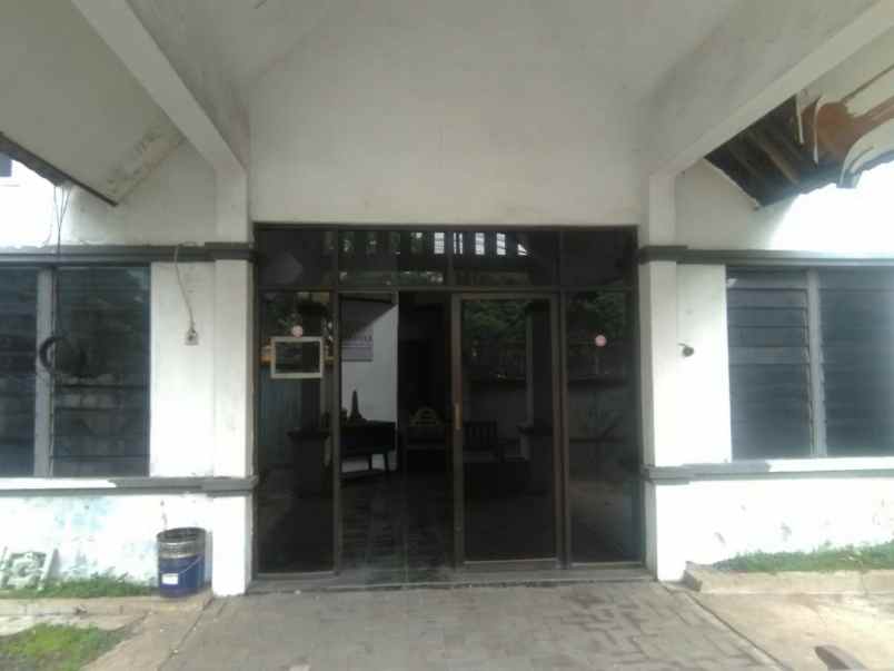 gudang jalan raya ngaliyan semarang jalan lebar