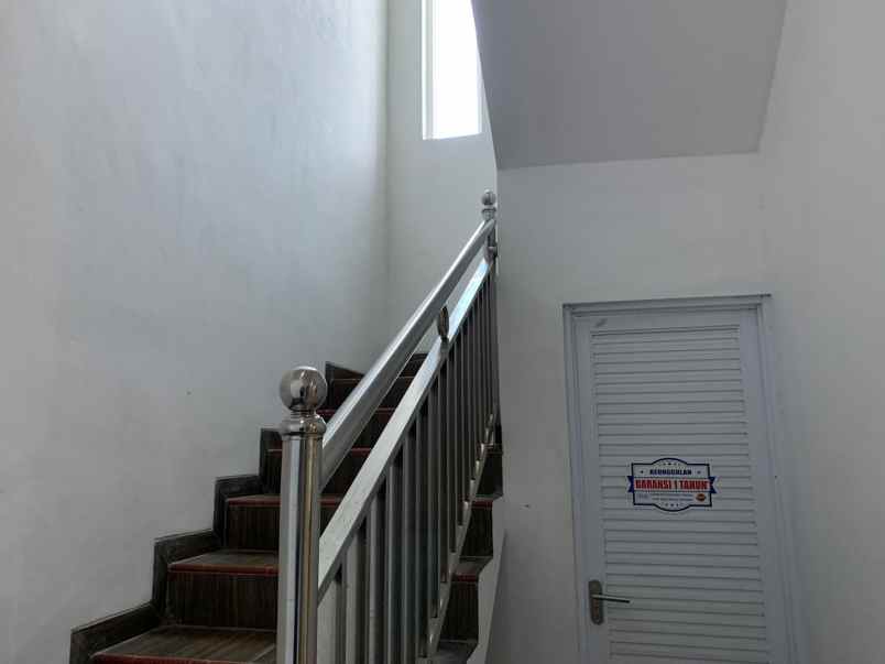 hunian nyaman 2 lantai dekat rsud sleman