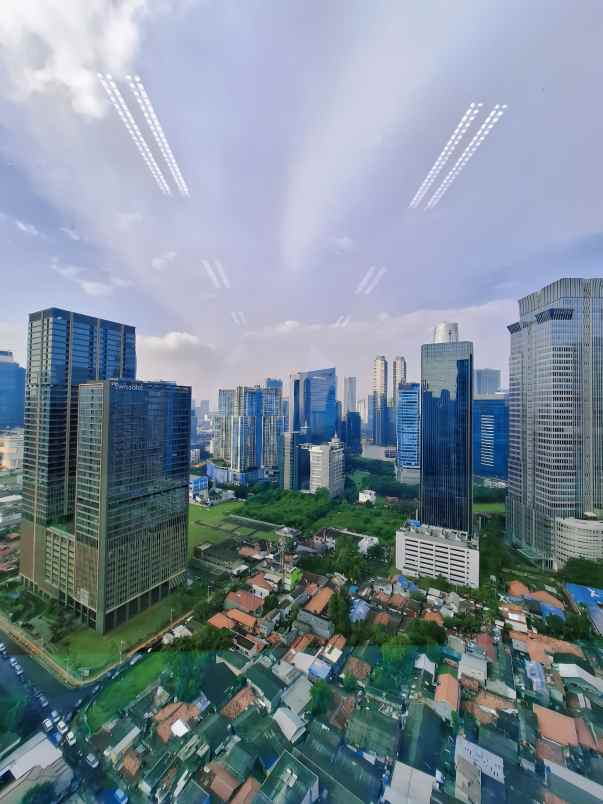 ruang kantor centtenial tower di jl gatot subroto