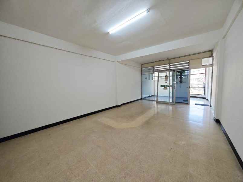 ruko 3 lantai kalianyar surabaya nol jalan siap pakai