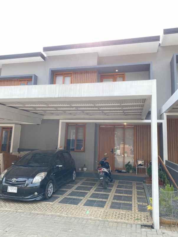 rumah 2 lantai bali garden city view