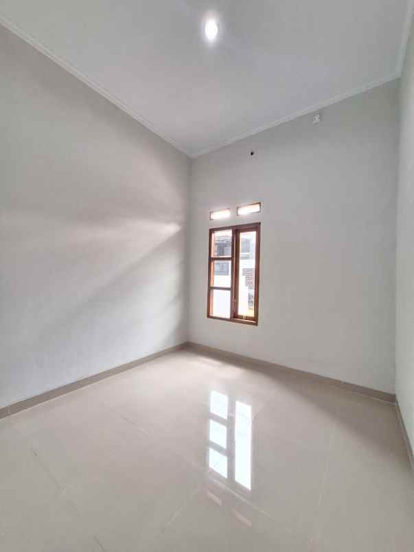 rumah 200 jutaan sawangan depok