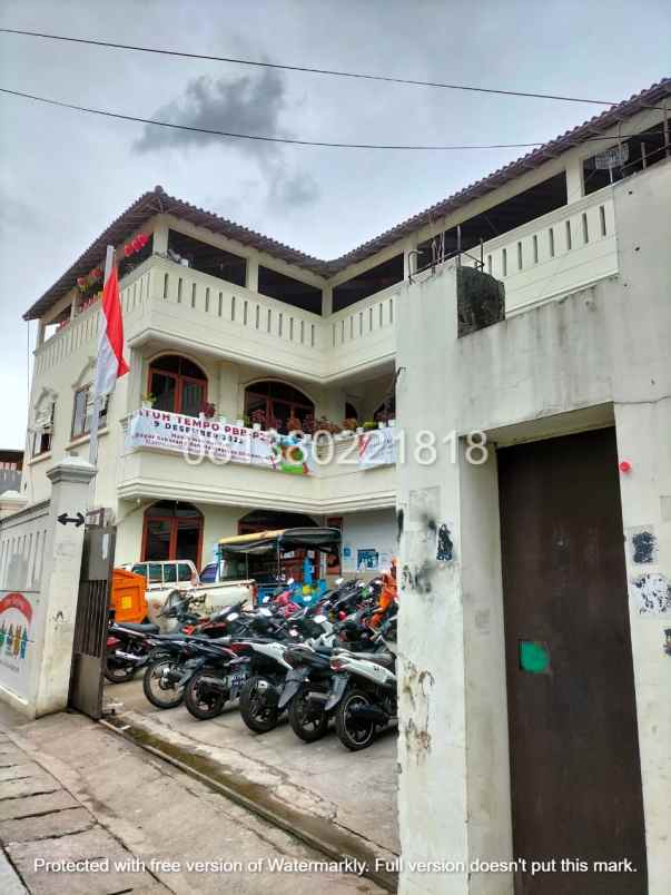 rumah 4 lantai cocok untuk kosan