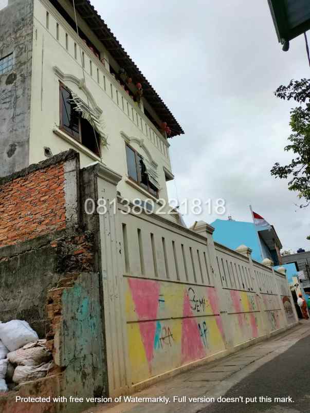 rumah 4 lantai cocok untuk kosan