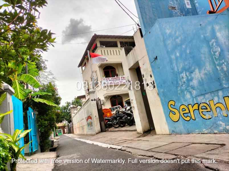 rumah 4 lantai cocok untuk kosan