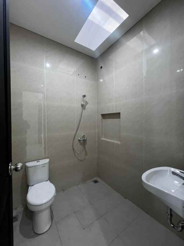 rumah baru american classic pondok mutiara sidoarjo