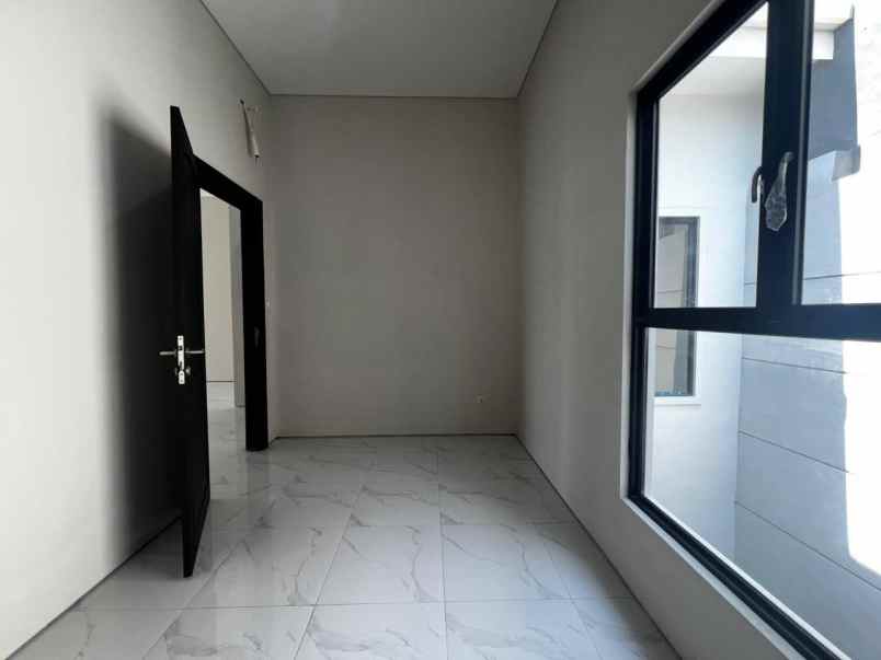 rumah baru american classic pondok mutiara sidoarjo