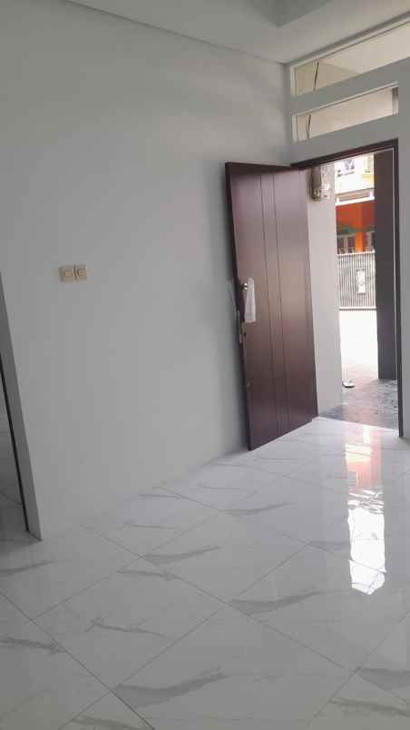 rumah baru minimalis di kota bandung