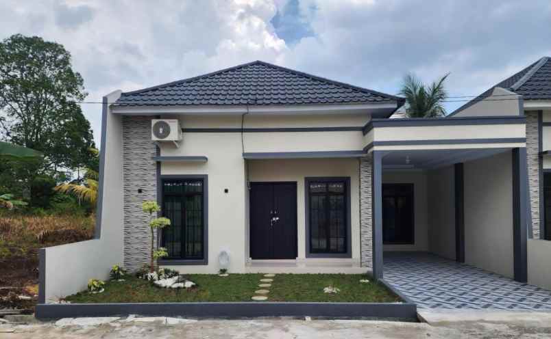 rumah cantik nyaman di jalan purwodadi pekanbaru