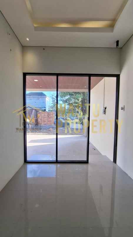 rumah cantik siap huni dekat ring road maguwoharjo