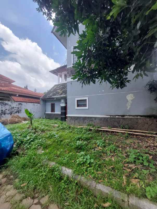 rumah dalam perumahan strategis di seturan