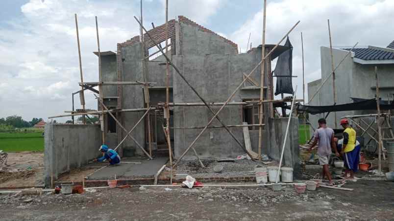 rumah dijual di selatan solobaru cashback 15 juta