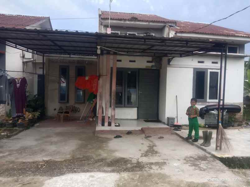rumah dijual jl lembah sari rumbai hanya 180 juta
