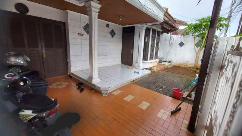 rumah dijual siap huni di rawamangun jakarta timur