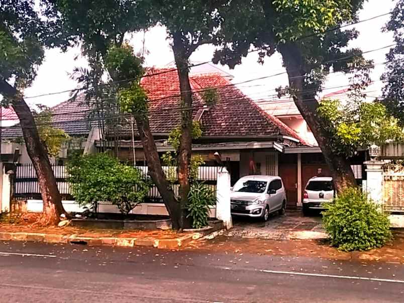 Rumah Golongan B Di Menteng Jakarta Pusat