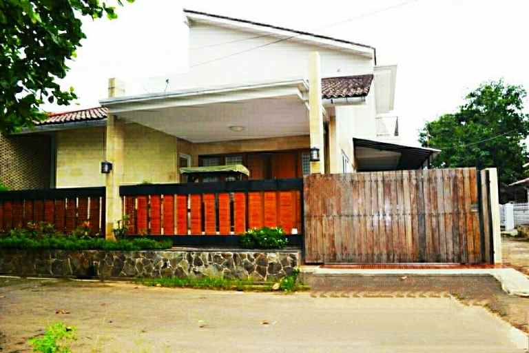 rumah hook komplek jatibening pondok gede bekasi