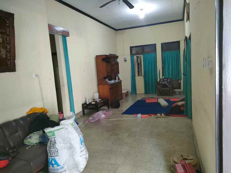 rumah kost di jl waturenggong denpasar bali