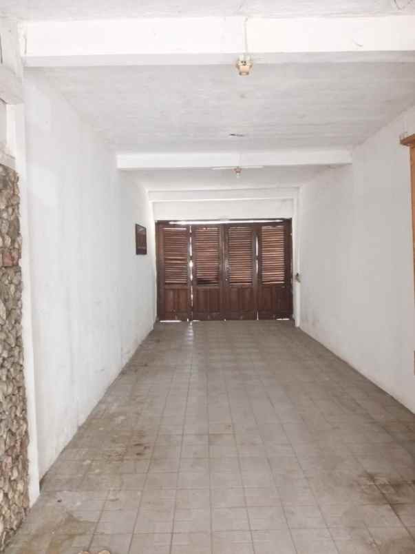 rumah lama layak huni dicipinang besar jakarta timur