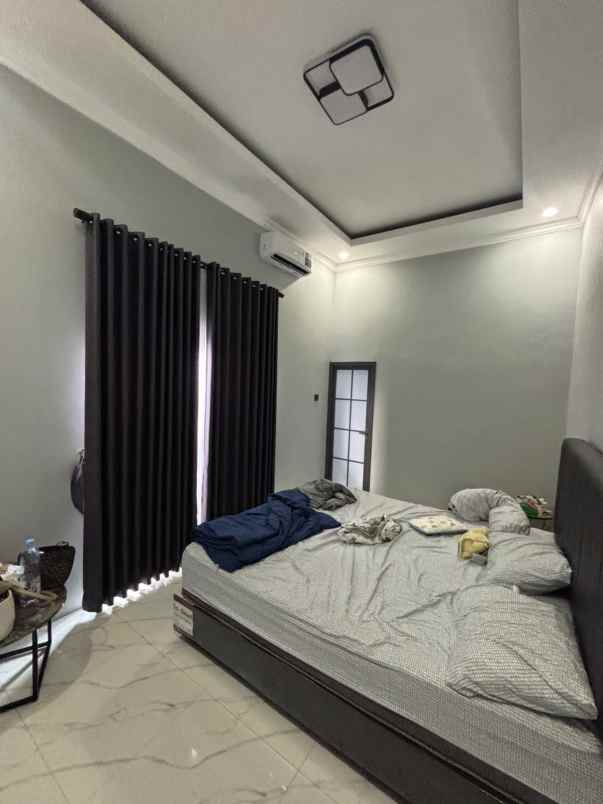 rumah mewah bangunan baru siap huni jaten karanganyar