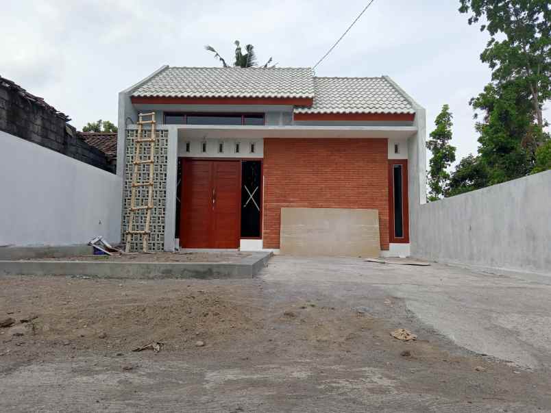 rumah murah di prambanan tanah luas lokasi premium