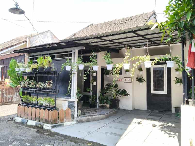 rumah murah free furnished dalam perumahan di potorono