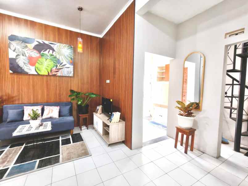 rumah murah free furnished dalam perumahan di potorono