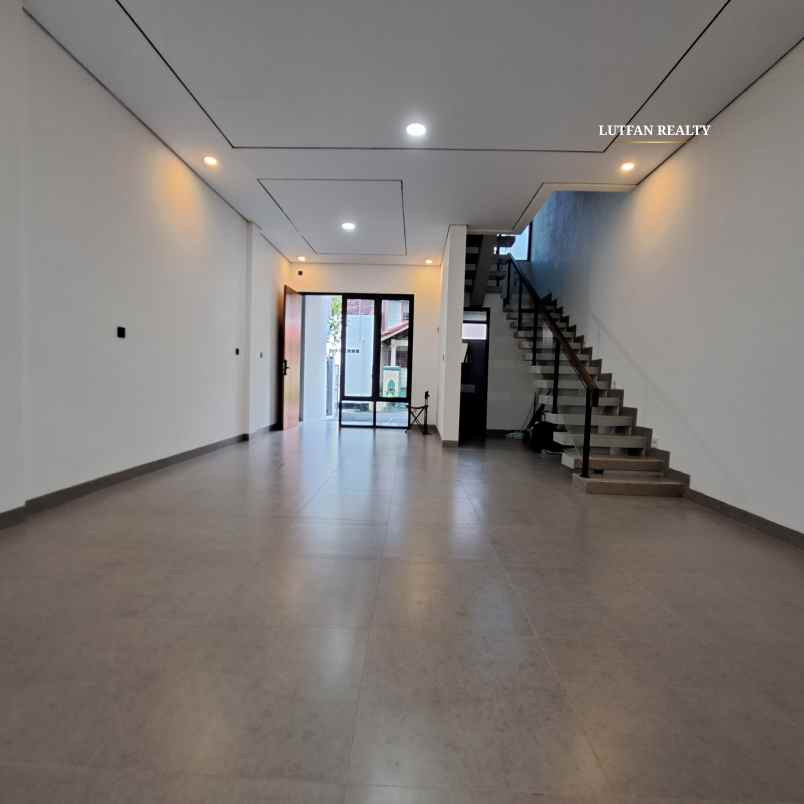 rumah pasar minggu dalam komplek