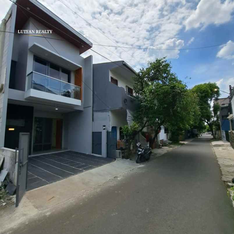 rumah pasar minggu dalam komplek