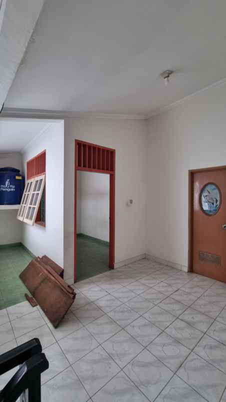 rumah second ciracas jakarta timur dalam komplek
