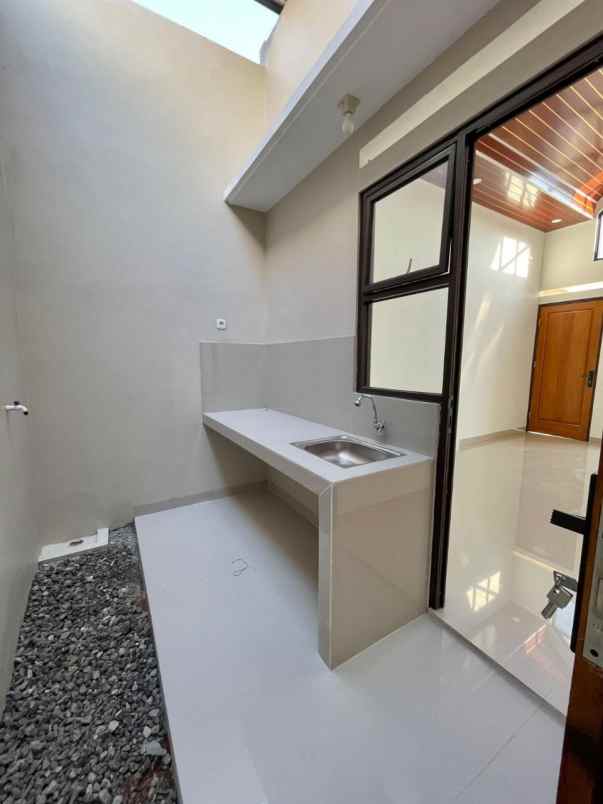 rumah siap huni dalam cluster di tangerang selatan