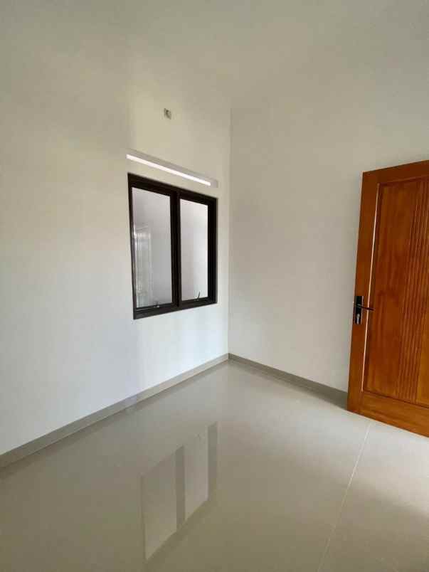 rumah siap huni dalam cluster di tangerang selatan