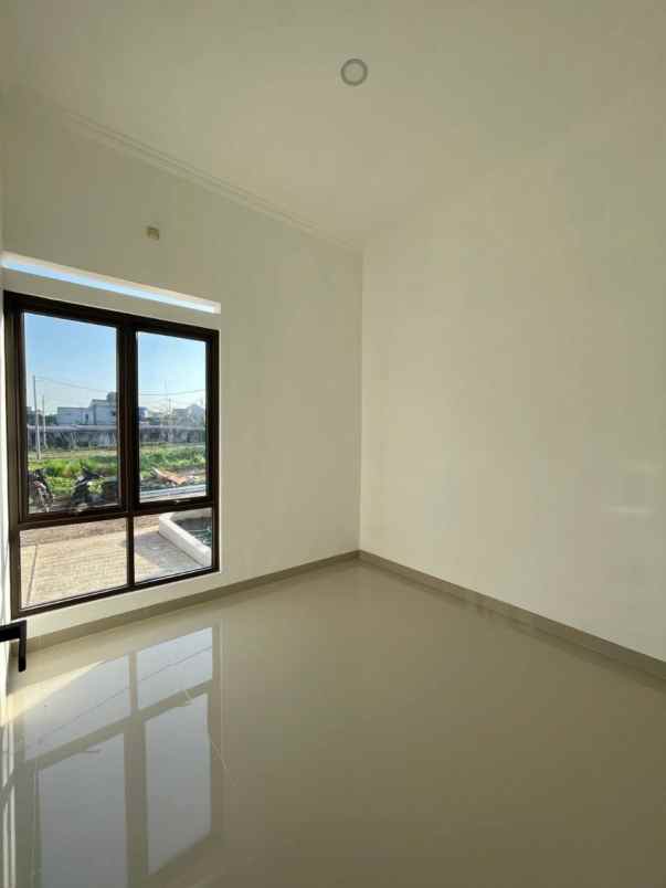 rumah siap huni dalam cluster di tangerang selatan