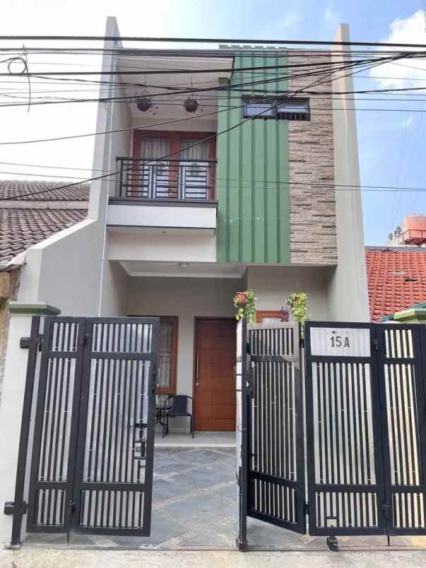 rumah siap huni di komplek rawamangun jakarta timur