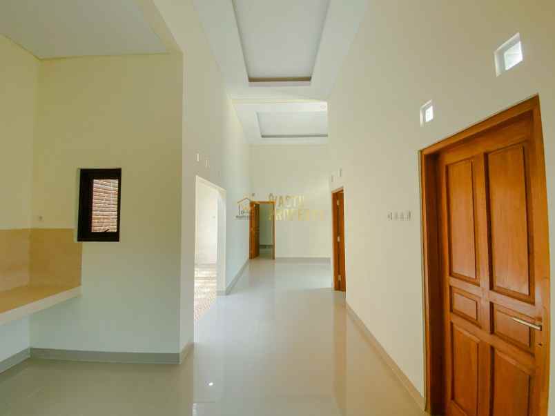 sambi house rumah cantik di kalasan yogya