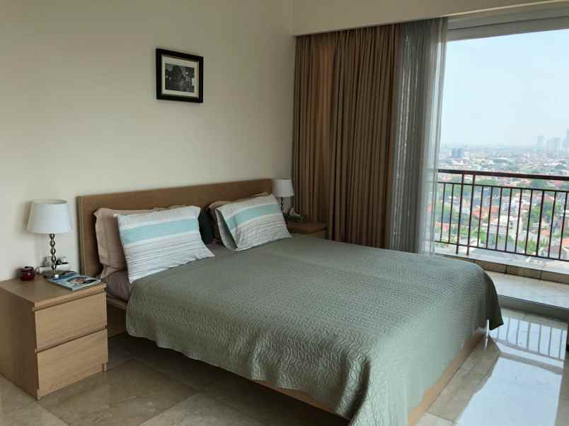 senayan residence 3br furnished