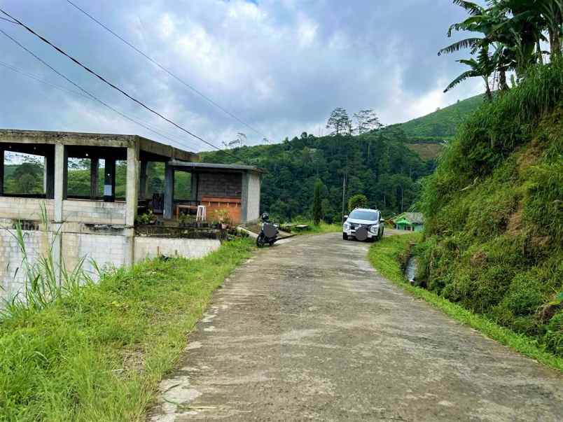 tanah istimewa dekat wisata paralayang karanganyar