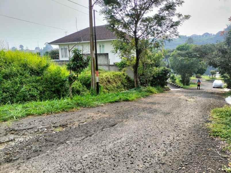 tanah kotak di royal view ciwaruga 12x30 hdp utara