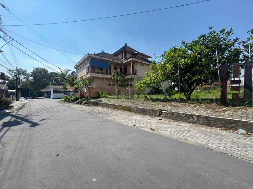 tanah ring 1 uii dalam perumahan cocok kos atau rumah