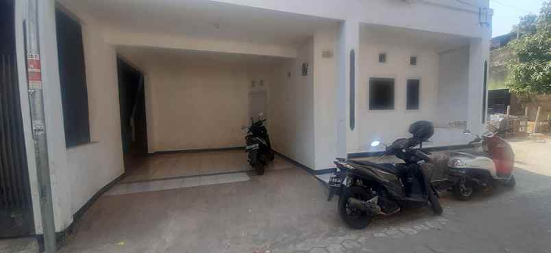 townhouse di sayap jalan jatihandap bandung