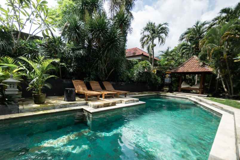 villa amed depan pantai di bali