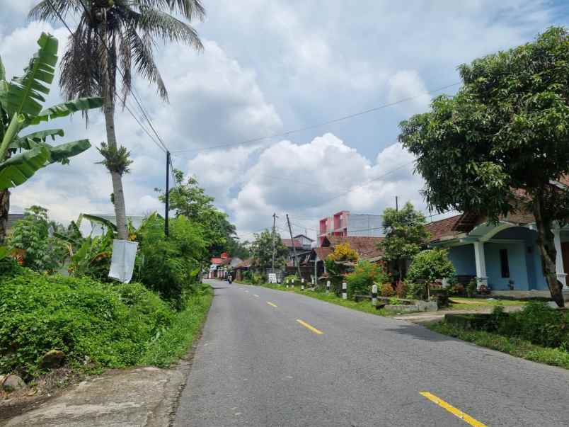 1 juta an dekat tol jogja di banyurejo sleman